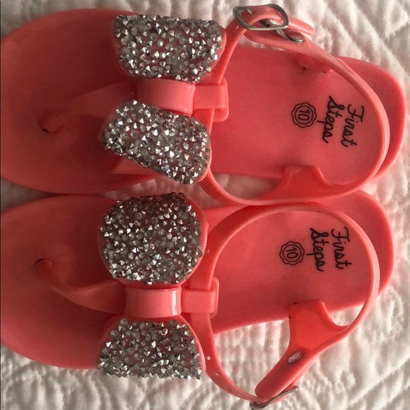 Girls Sandals with Sparkly Bow - Picture 2 of 3